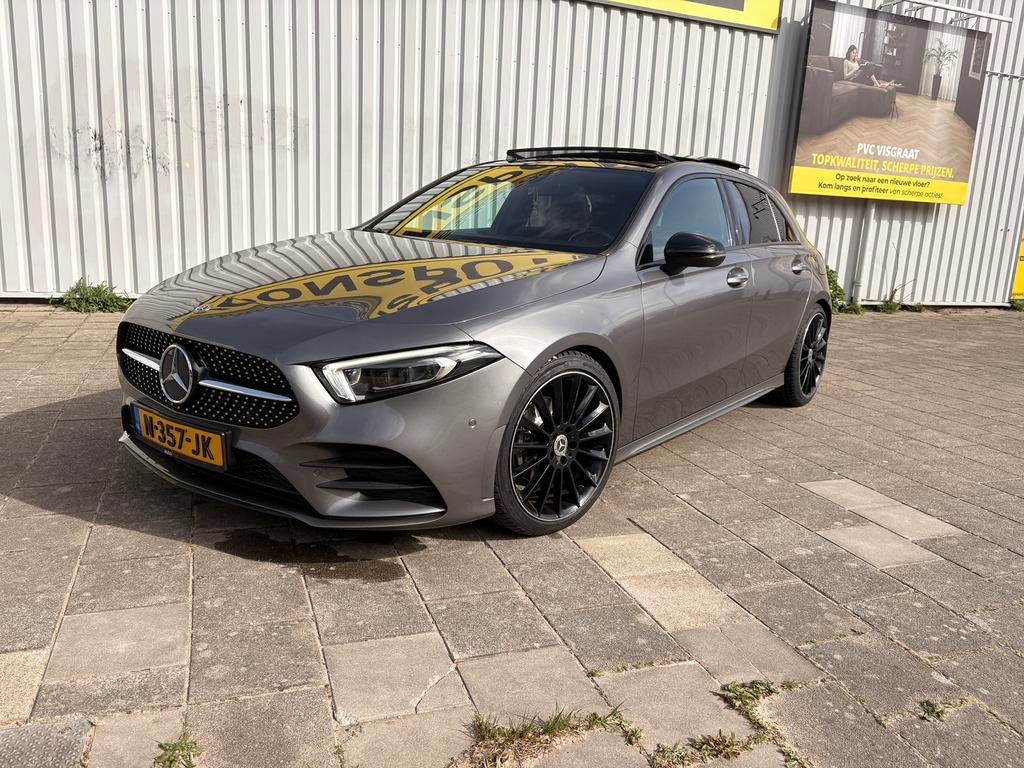 Mercedes-Benz A-Klasse A180 AMG line 136pk 7G-DCT 2020 Grijs, Auto's, 136 pk, 4 cilinders, 1332 cc, A-Klasse