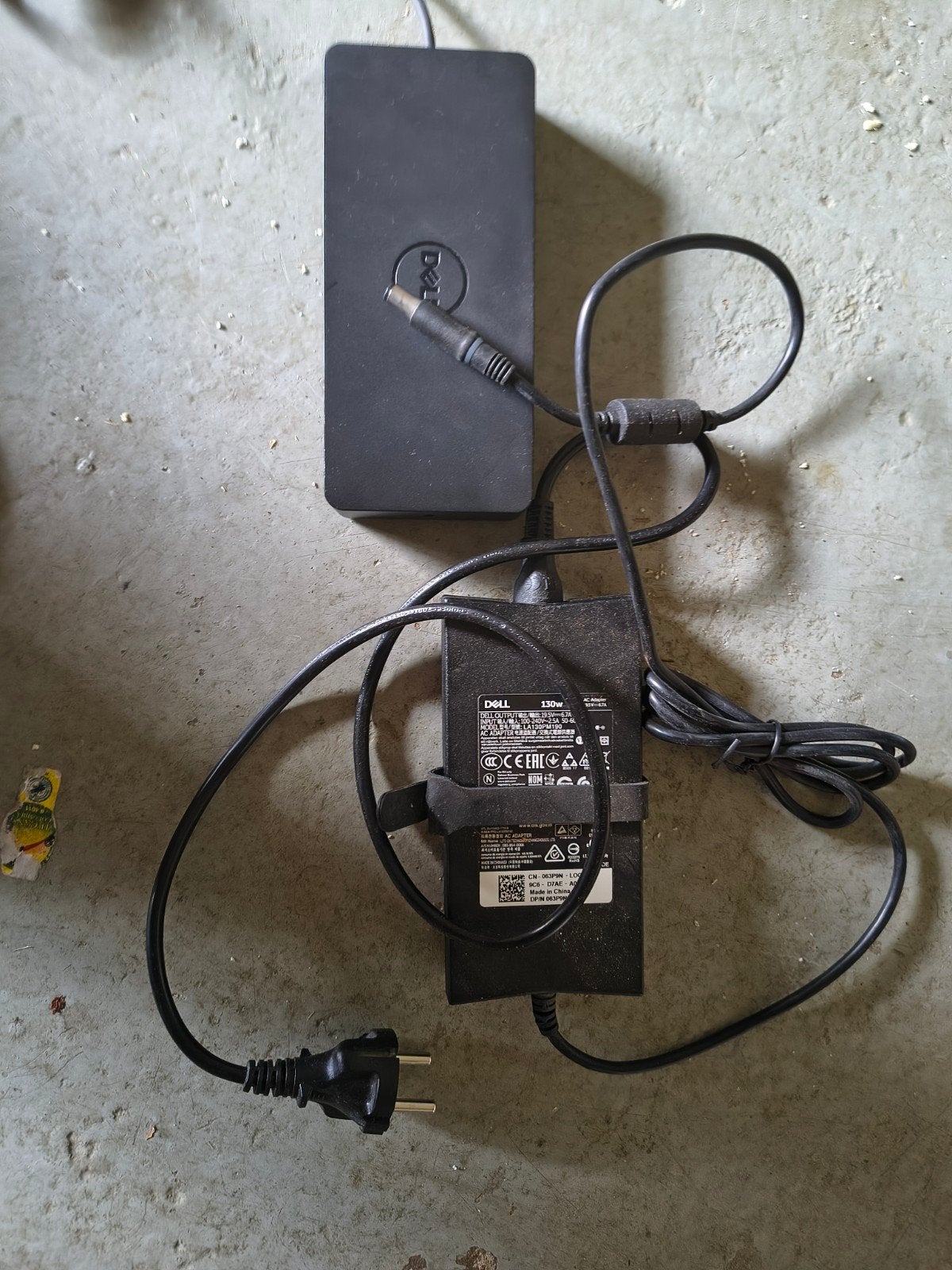 Dell Docking Station met 130W Oplader, Ophalen of Verzenden, Dell, Docking station, Gebruikt