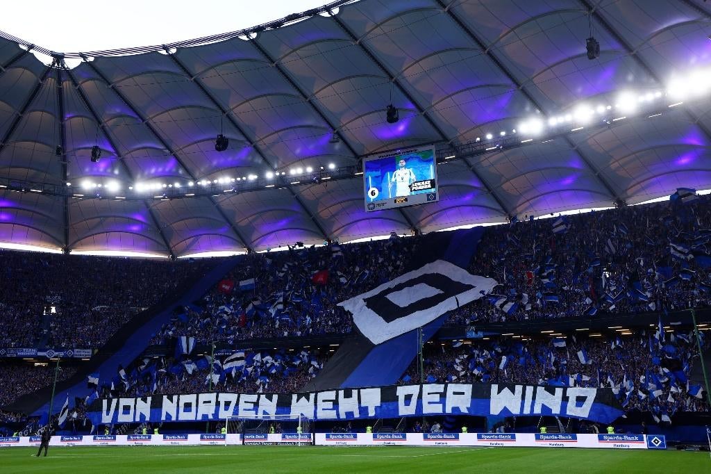 HSV Hamburg - Hoffenheim voetbaltickets 4 stuks te koop, Losse kaart, Drie personen of meer, April, Buitenland