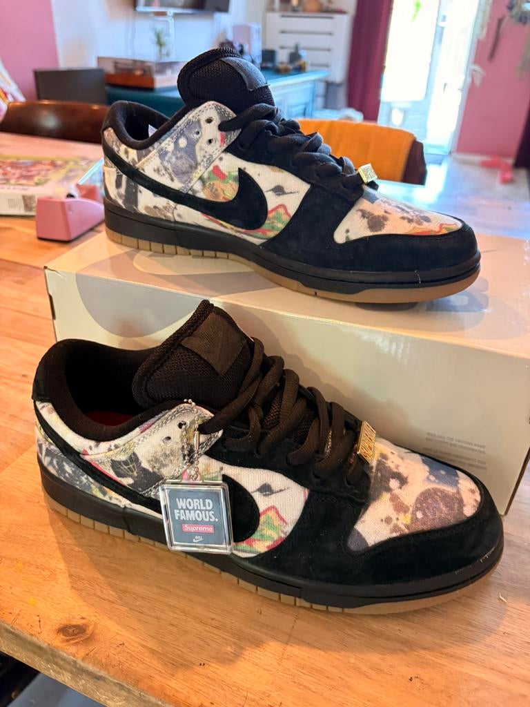 Nike SB Dunk Low Supreme Rammellzee, Ophalen of Verzenden, Zo goed als nieuw, Zwart