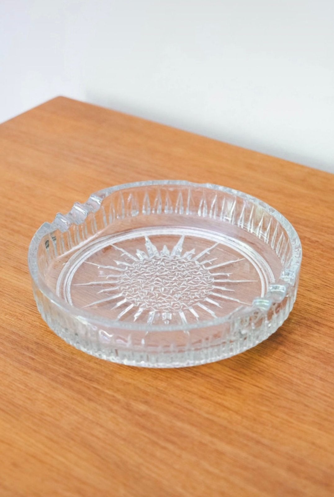 Ravenhead Glass asbak of sieradenbakje, Ophalen of Verzenden, Zo goed als nieuw, Rond, Glas