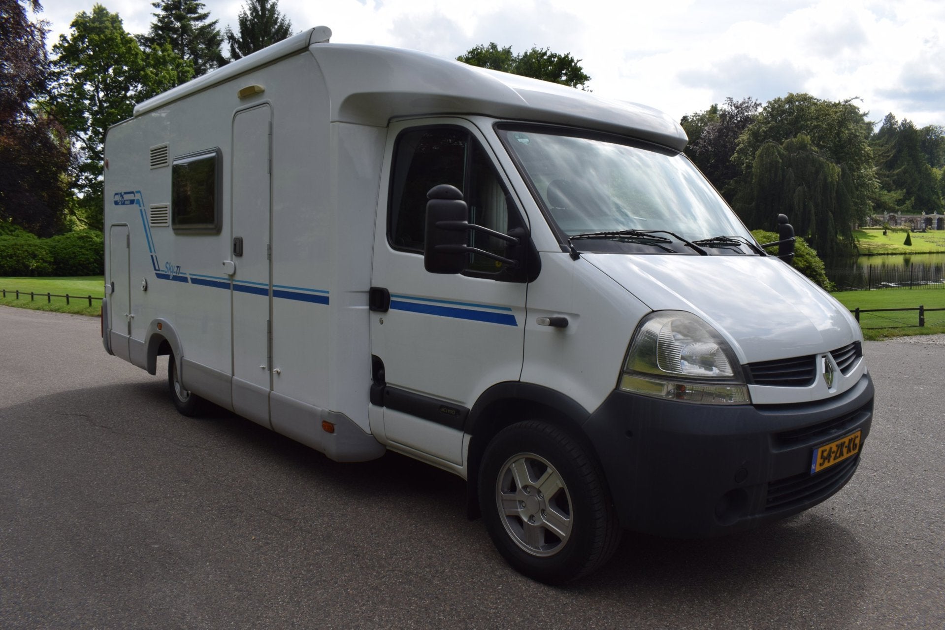 Renault/Knaus R15 15D87DYMR Dealer onderhouden, Caravans en Kamperen, Elektrische ramen, Airconditioning, Bedrijf, ABS