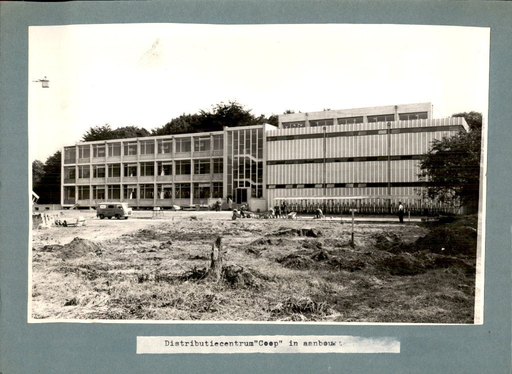 Roermond - Distributiecentrum Coop - Foto - 1960, Verzamelen, Ophalen of Verzenden, 1940 tot 1960, Limburg