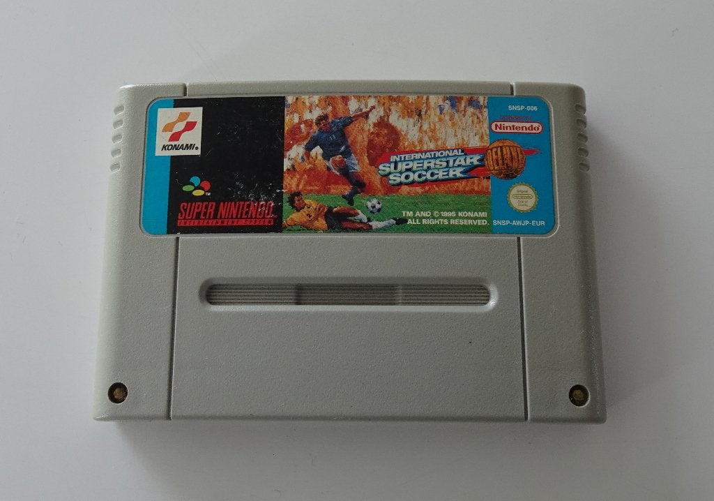 International Superstar Soccer Deluxe voor Super Nintendo, Ophalen, 2 spelers, Zo goed als nieuw, Vanaf 3 jaar