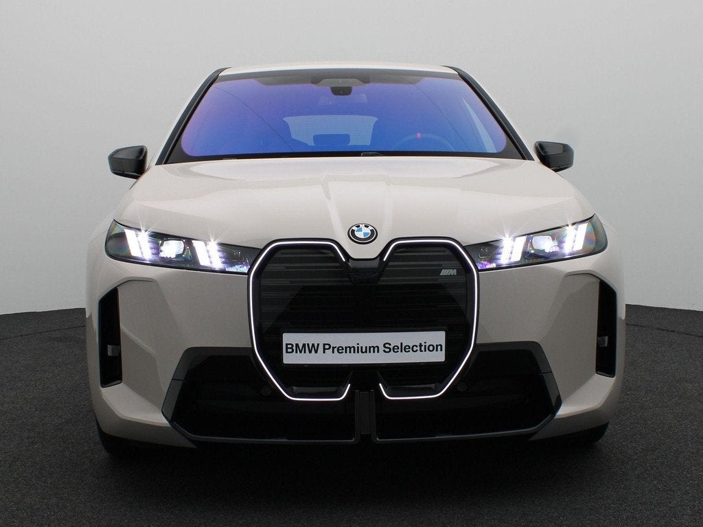 BMW iX xDrive M70 112 kWh M Sportpakket Pro | Trekhaak | Sto, Auto's, BMW, Automaat, Gebruikt, Met garantie (alle), Vierwielaandrijving