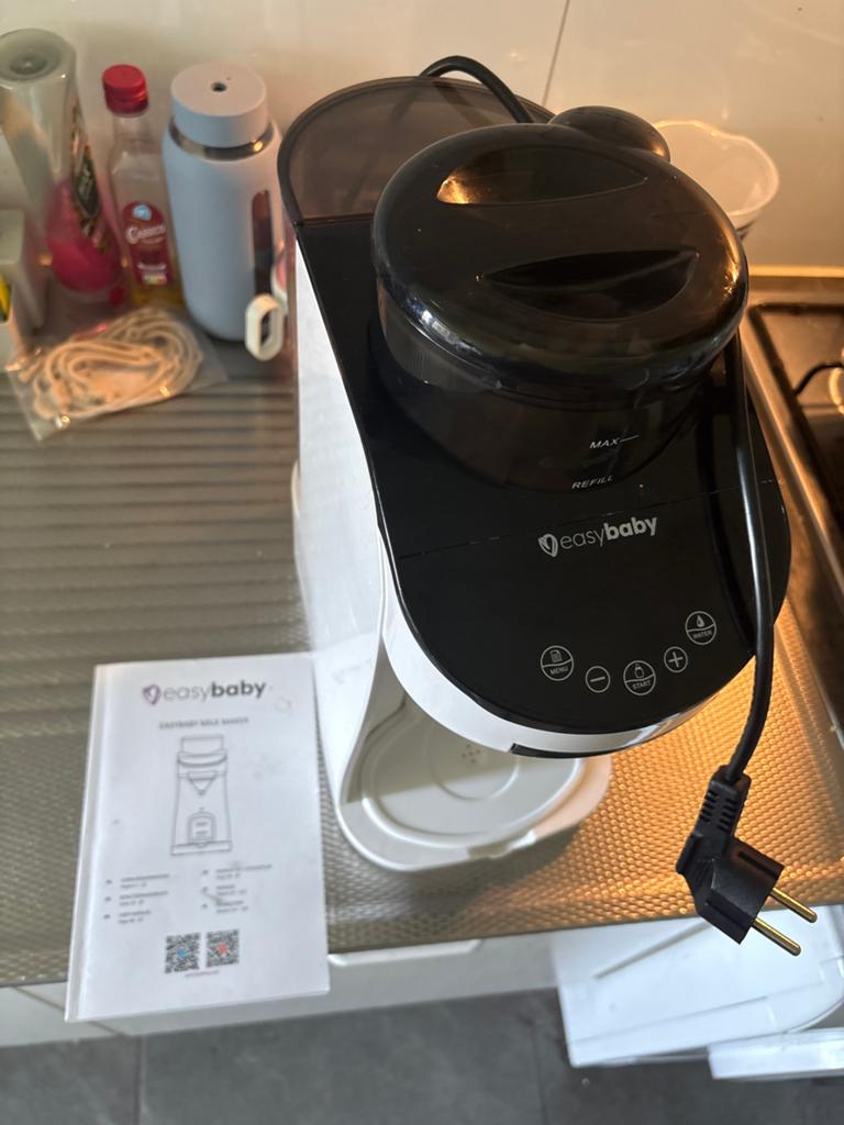 Easy Baby Milk Maker - Flessenbereider, Kinderen en Baby's, Babyvoeding en Toebehoren, Ophalen, Gebruikt, Flessen- of potjesverwarmer