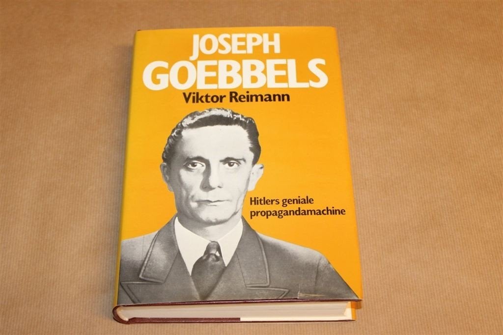 Joseph Goebbels — Nazi Propaganda & Biografie 1979, Ophalen of Verzenden, Tweede Wereldoorlog, Gelezen, Overige onderwerpen