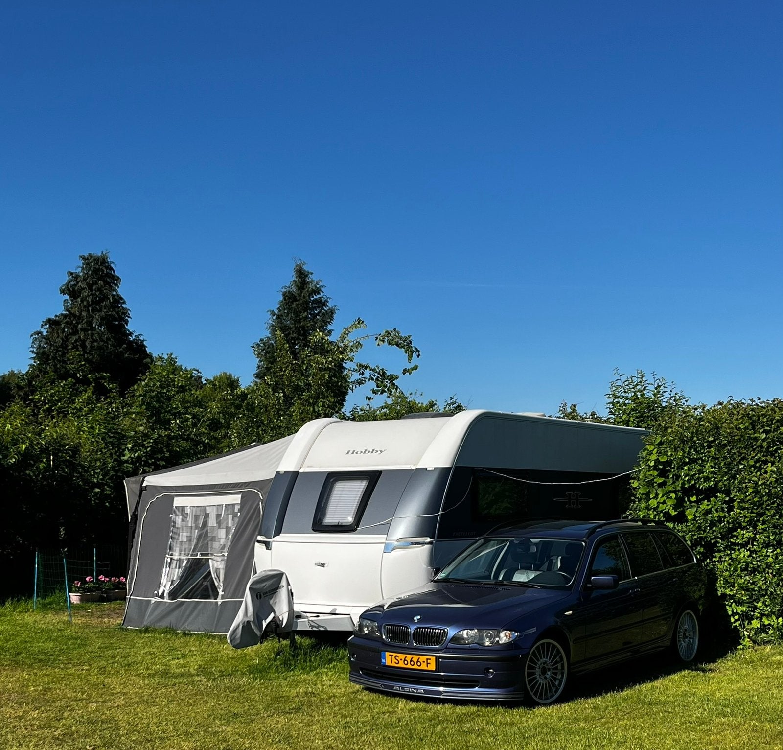 Hobby 495UL Excellent Caravan 2019 eerste eigenaar!, Schokbreker, Rondzit, Hobby, Particulier