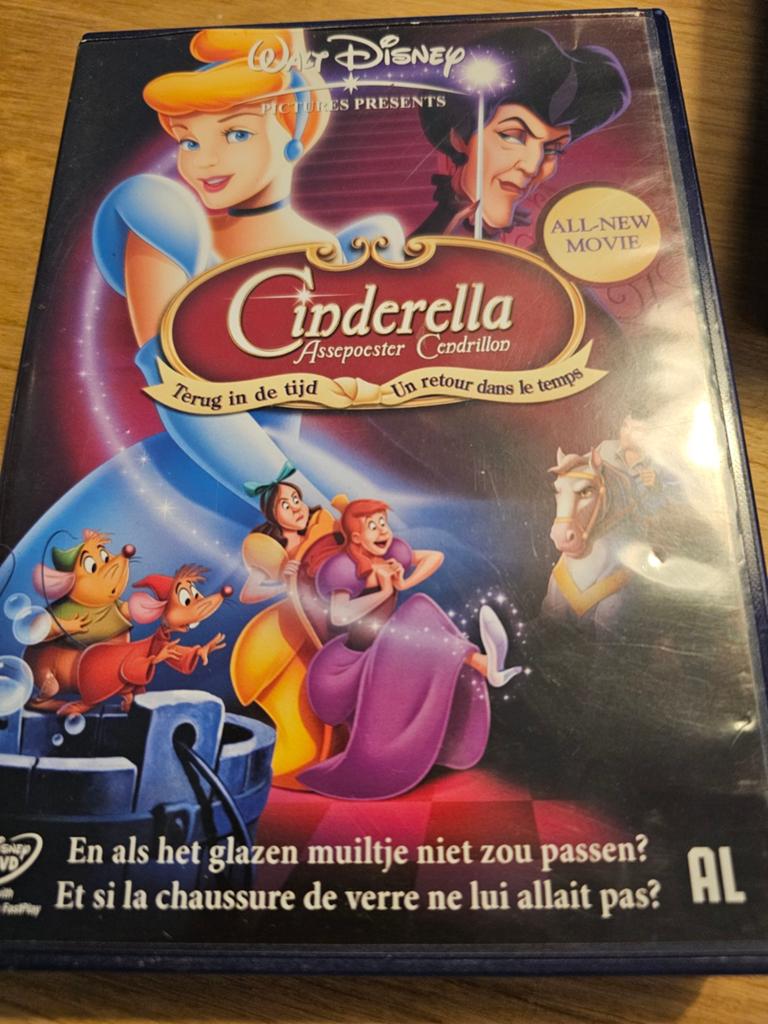 Disney's Assepoester: Terug in de Tijd DVD, Avontuur, Gebruikt, Alle leeftijden, Ophalen of Verzenden