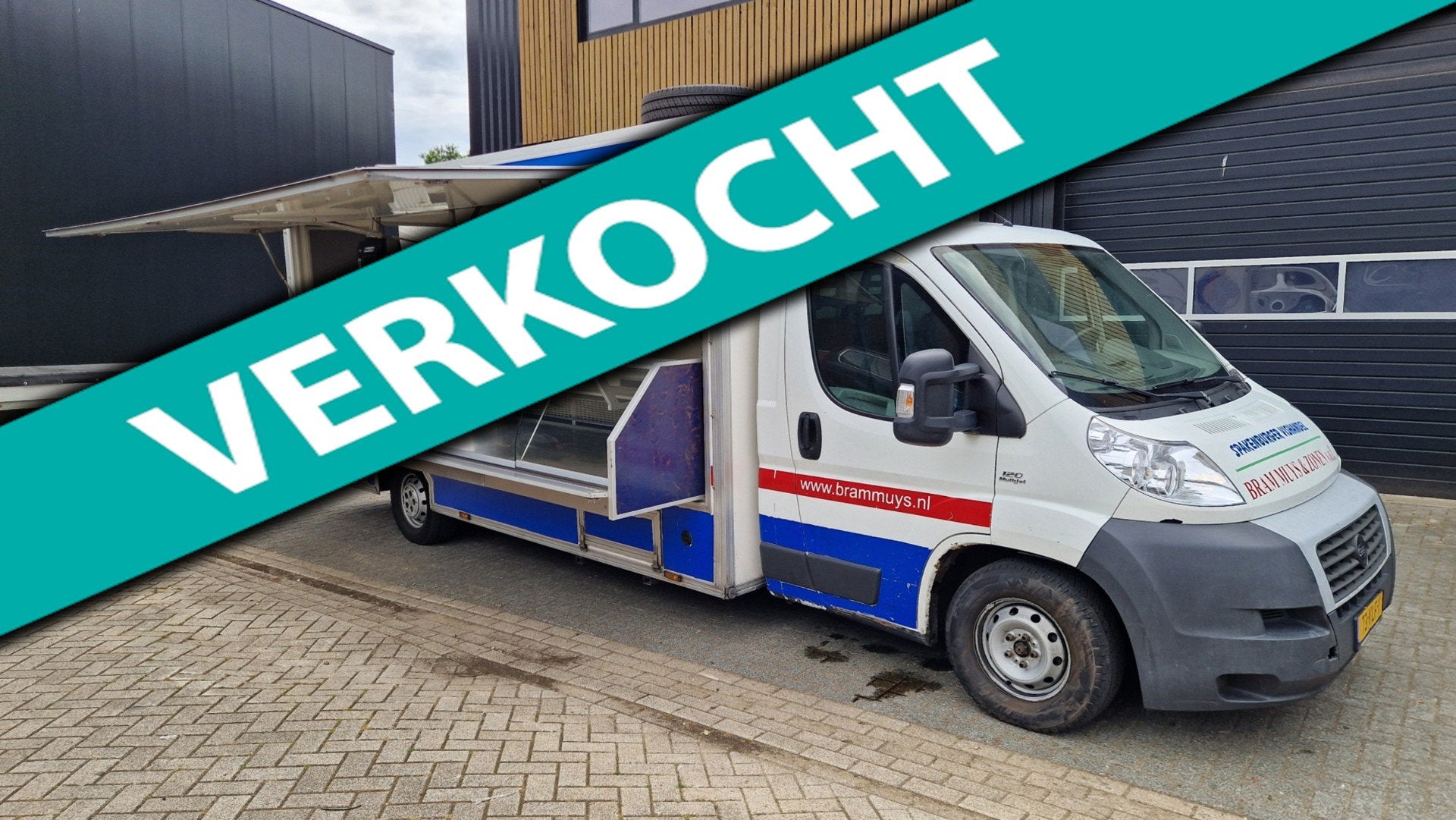 Coxx PCF4. 2-35 Verkoopwagen, Zakelijke goederen