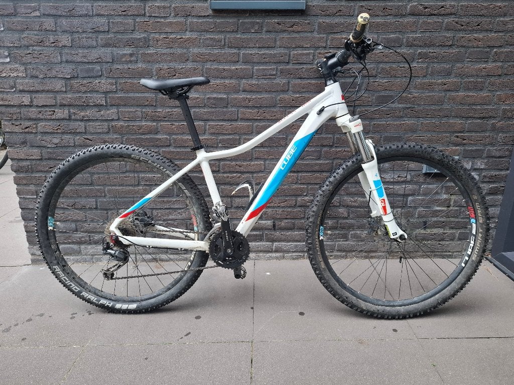 Cube mountainbike met zo goed als nieuwe achterband, Gebruikt, Hardtail, 49 tot 53 cm, Dames