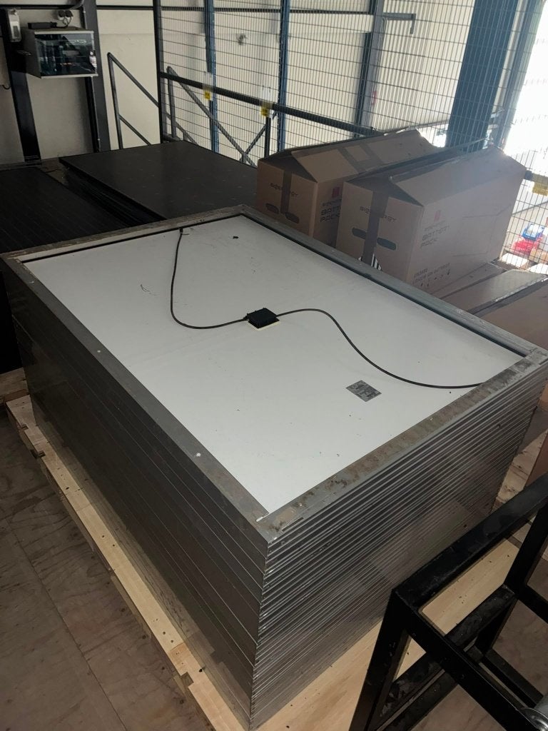 Gebruikte Sharp 128W zonnepanelen - Goedwerkend, Ophalen, Gebruikt, Overige merken, Overige typen