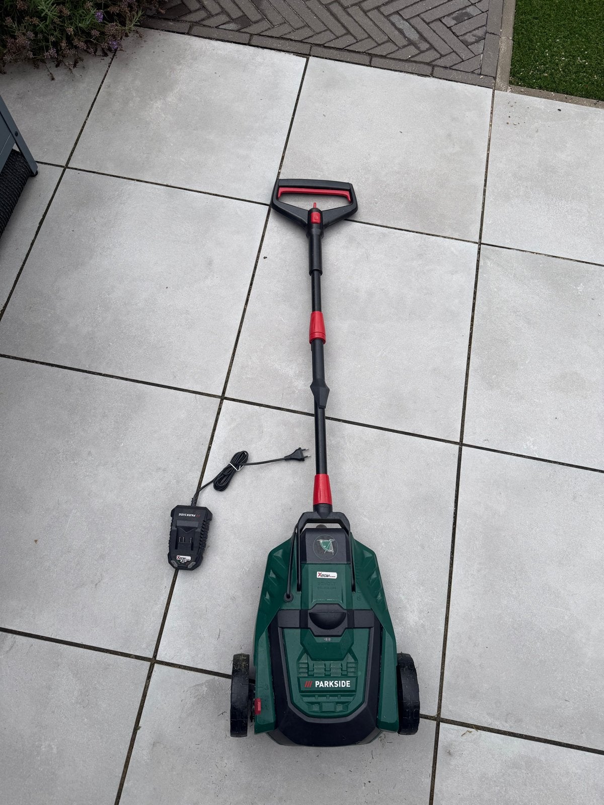 Parkside Accu Grasmaaier - Compact en Krachtig, Ophalen, Cirkelmaaier, Minder dan 30 cm, Accu-grasmaaier