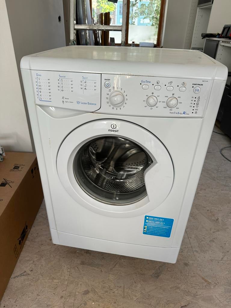 Indesit IWC 5145 Wasmachine - 5 kg, 1400 toeren, 1200 tot 1600 toeren, Gebruikt, 4 tot 6 kg, Ophalen of Verzenden