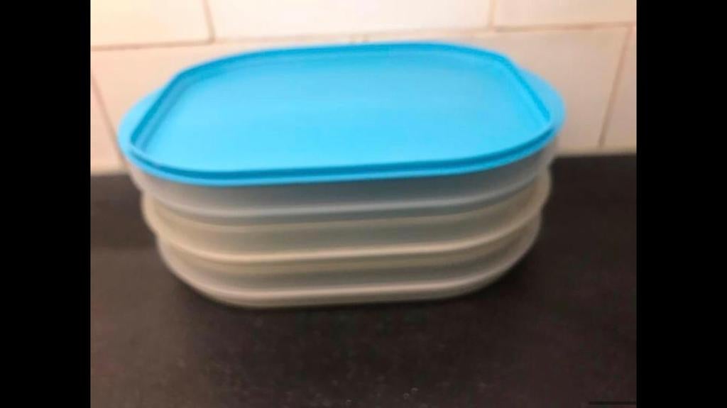 Tupperware stapeldrie vleeswarenbakjes vleeswaren stapelbak, Huis en Inrichting, Keuken | Tupperware, Ophalen of Verzenden, Gebruikt
