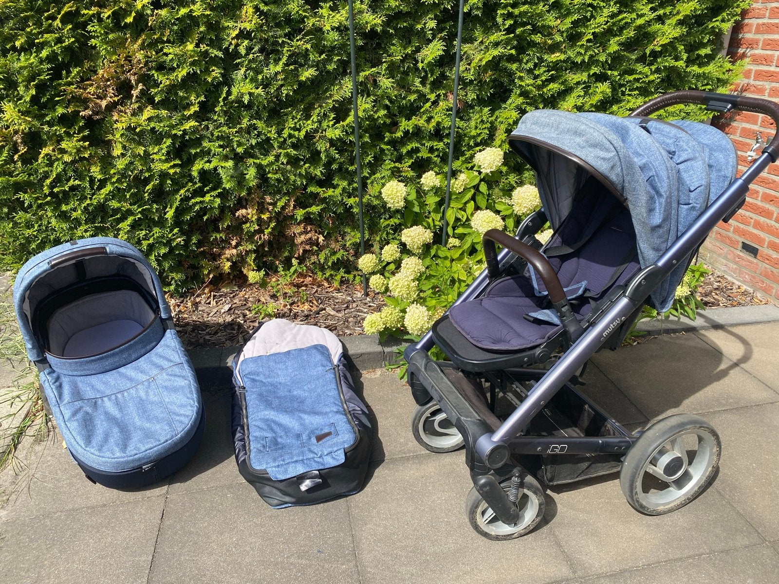 Mutsy Igo combiwagen met reiswieg+zitgedeelte en accessoires, Ophalen, Gebruikt, Combiwagen, Met reiswieg