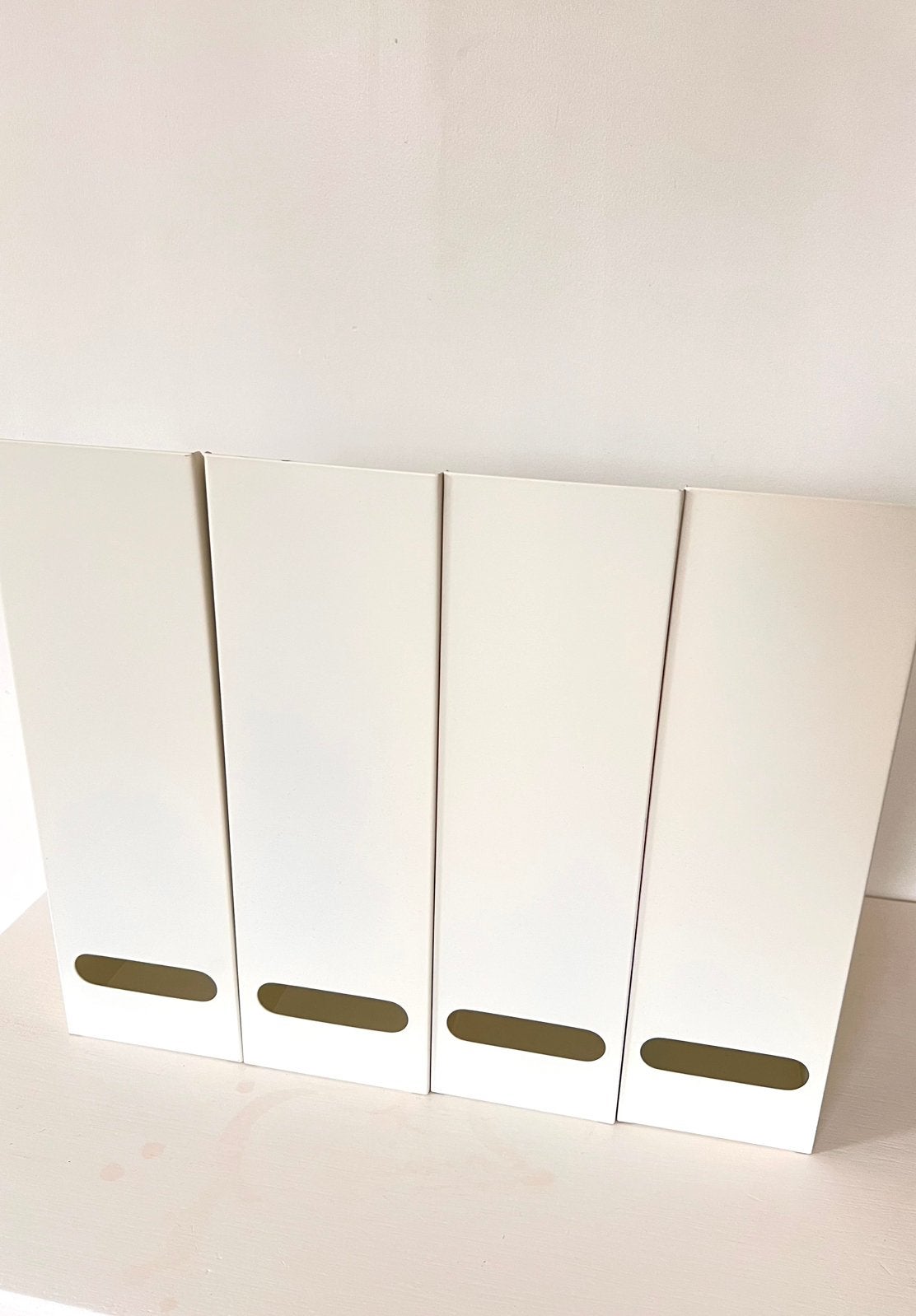 4x witte lectuurbak opberger tijdschriftenbak Ikea, Ophalen of Verzenden, Zo goed als nieuw