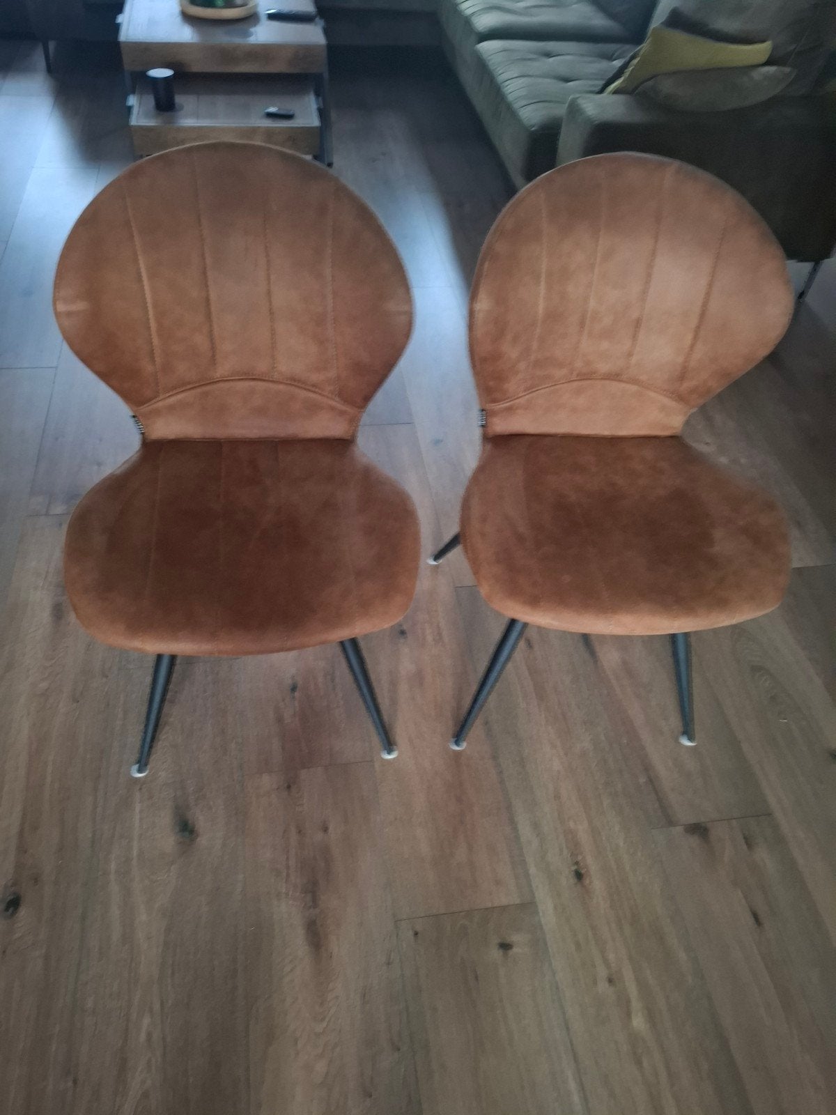 2 prachtige eetkamerstoelen in nette staat, Huis en Inrichting, Stoelen, Gebruikt, Twee, Bruin, Ophalen of Verzenden