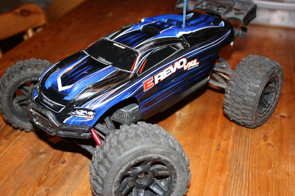 Traxxas E-Revo 1/16 VXL – zeer compleet + veel upgrades, Gebruikt, Auto, Groter dan 1:32, Ophalen
