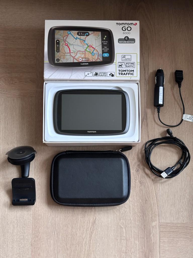TomTom GO 6000 Navigatiesysteem met Lifetime Maps, Ophalen of Verzenden, Zo goed als nieuw