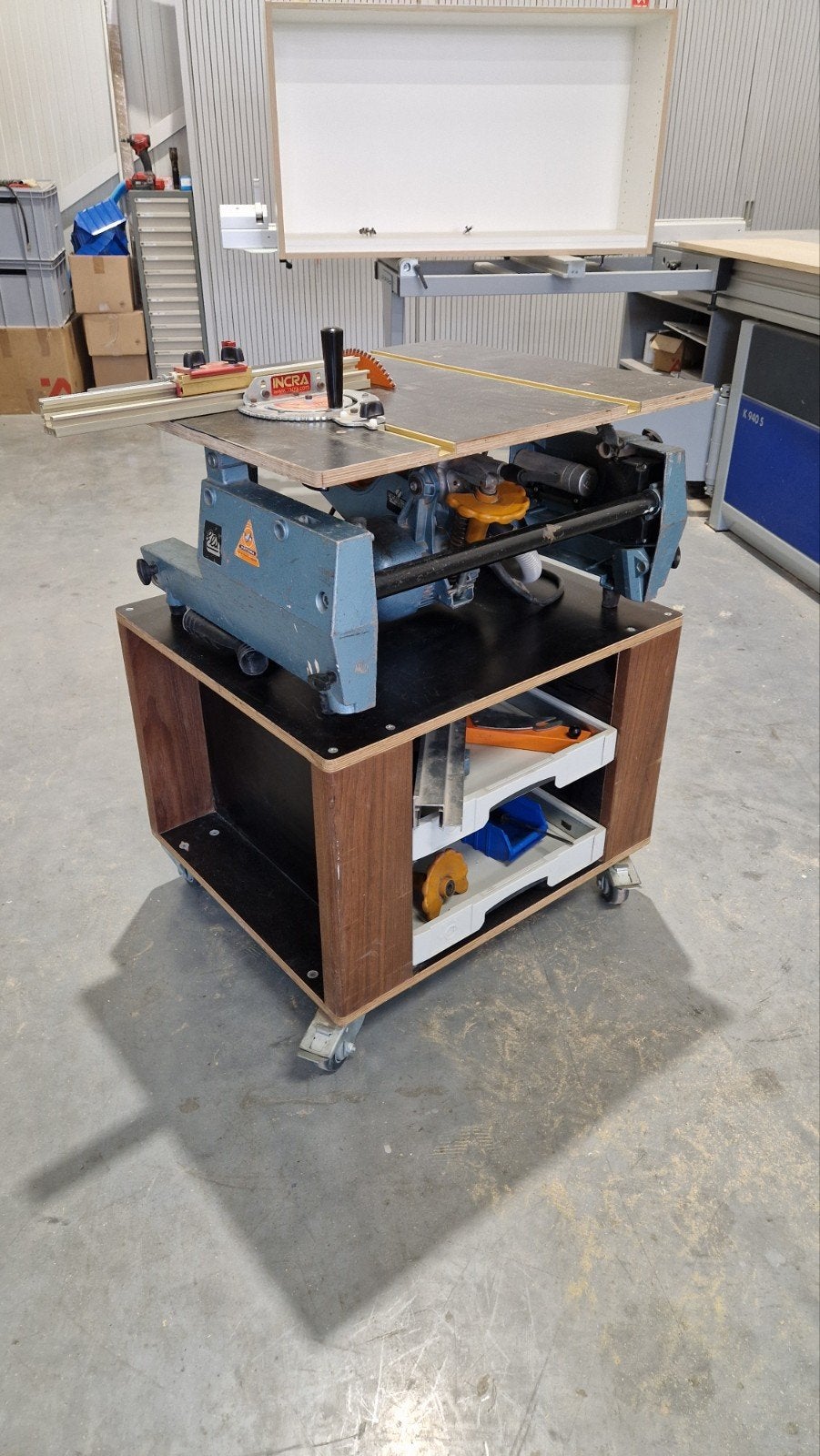 Elu TGS 172 flip-over zaagtafel met Incra miter 1000, Doe-het-zelf en Verbouw, Ophalen, 1200 watt of meer, Afkortzaag, 30 tot 70 mm