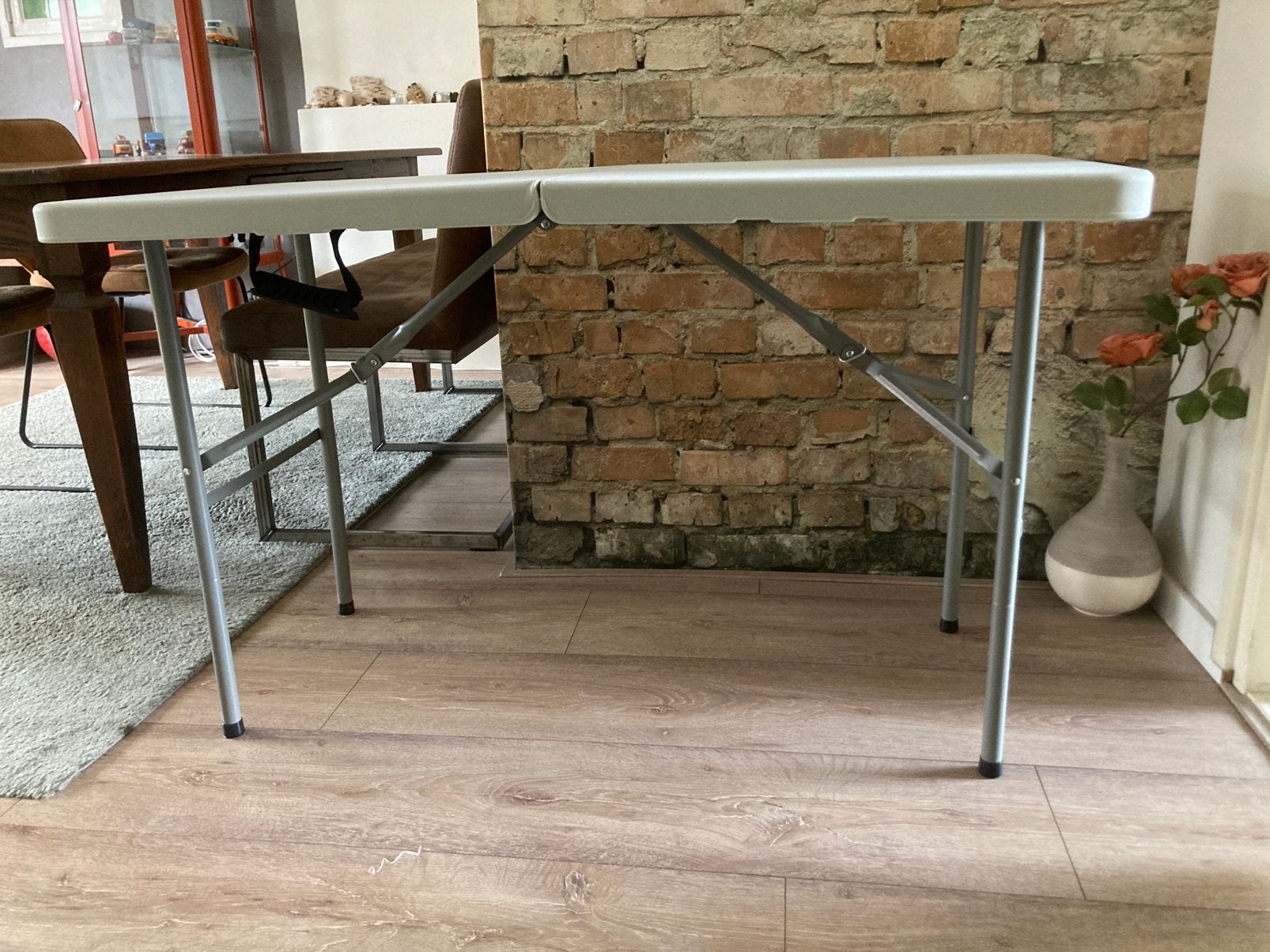 Handige opvouwbare tafel 61x122cm, Ophalen, Zo goed als nieuw, Campingtafel