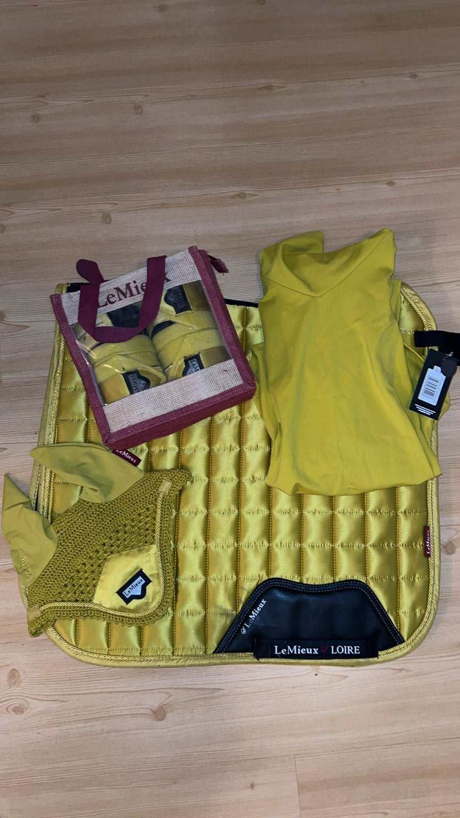 2 mooie setjes te koop, Ophalen, Zo goed als nieuw, Dressuur