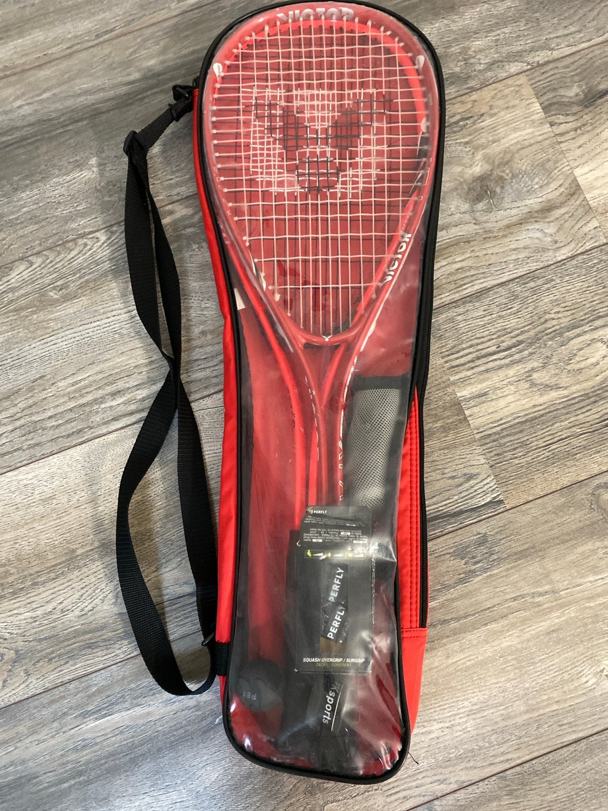 Squash racket Victor met hoes en accessoires, Sport en Fitness, Ophalen of Verzenden, Nieuw, Racket, Met hoes