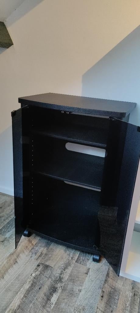 Kastje met glazen deuren, Huis en Inrichting, Kasten | Vitrinekasten, Ophalen, 50 tot 100 cm, Minder dan 100 cm, Glas