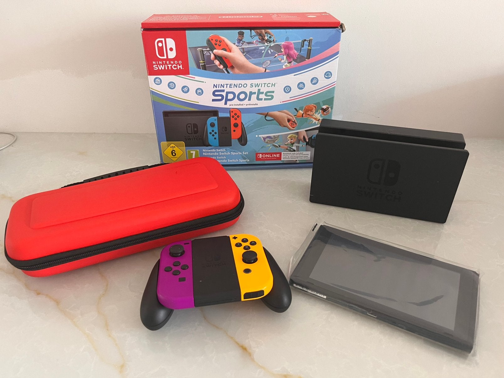 NIEUW Nintendo switch 1 compleet met hoes, Spelcomputers en Games, Ophalen of Verzenden, Nieuw, Met 2 controllers, Switch Original