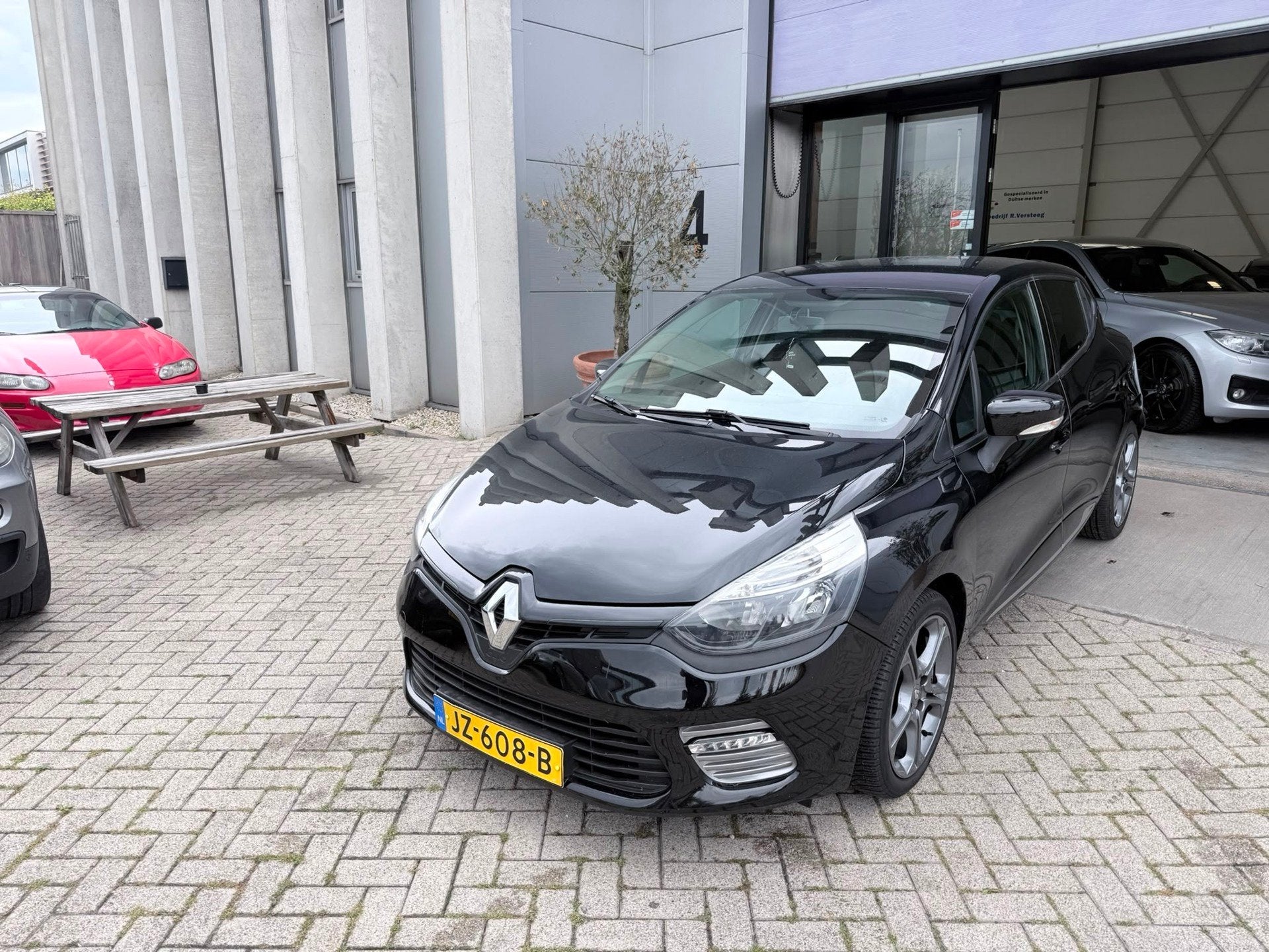 Renault Clio 0.9 TCe Eco2 GT-Line! 1E EIG! NIEUWSTAAT! INRUI, Auto's, Voorwielaandrijving, 898 cc, Stof, Origineel Nederlands