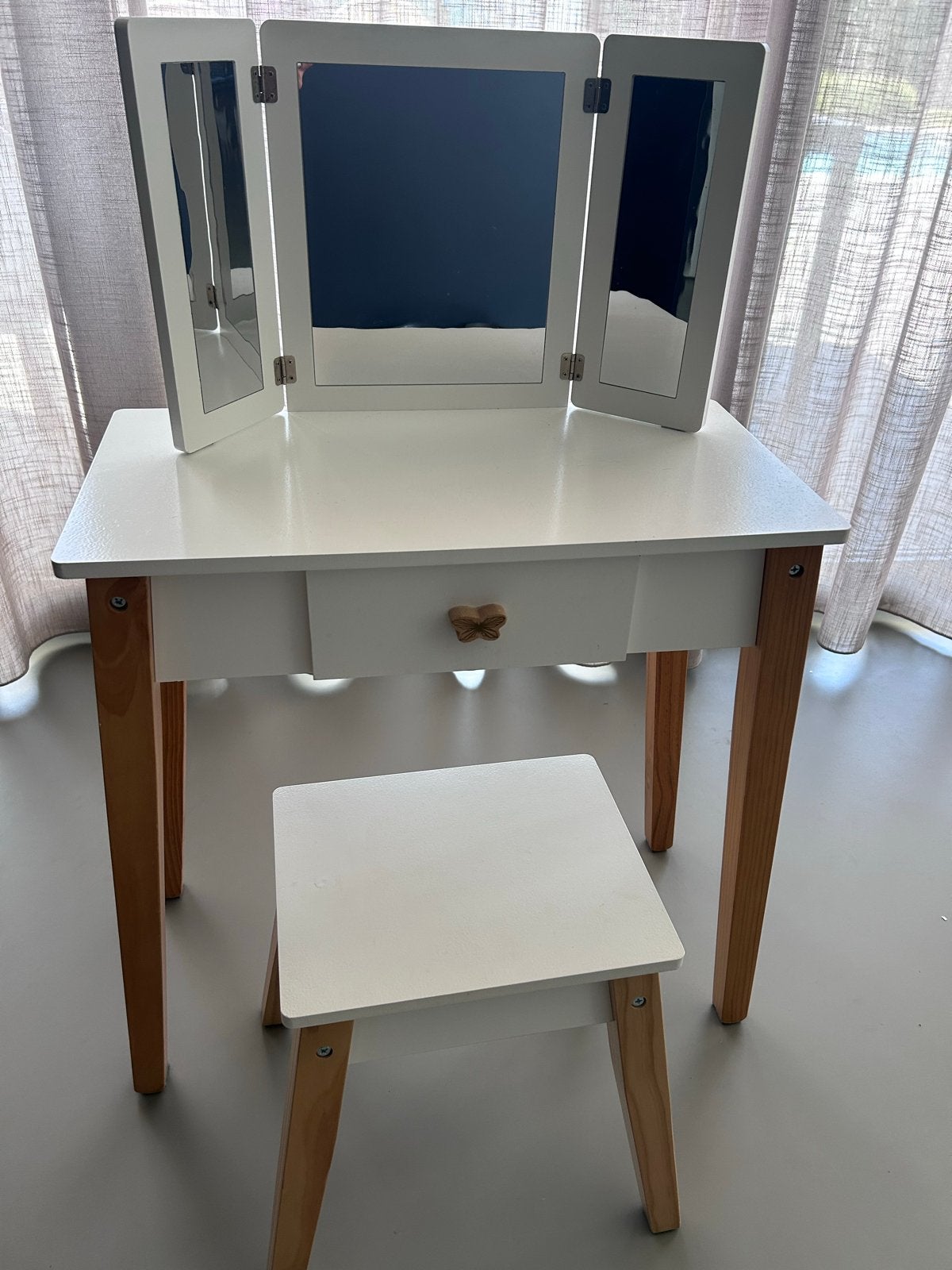 Kinder make-up tafel met krukje en spiegel, Ophalen, Gebruikt, Tafel