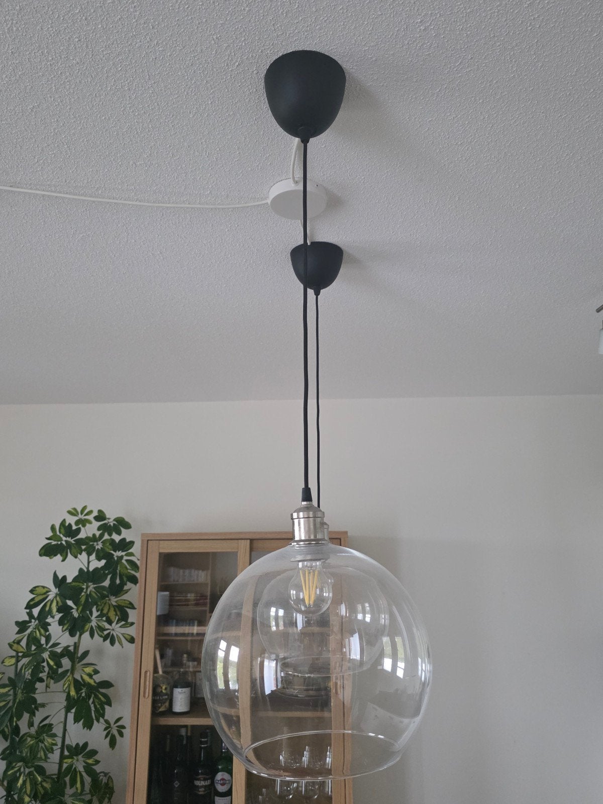 Set van 2 glazen hanglampen JAKOBSBYN / JÄLLBY (IKEA), Ophalen, Gebruikt, Modern, Scandinavisch, E27 (groot)