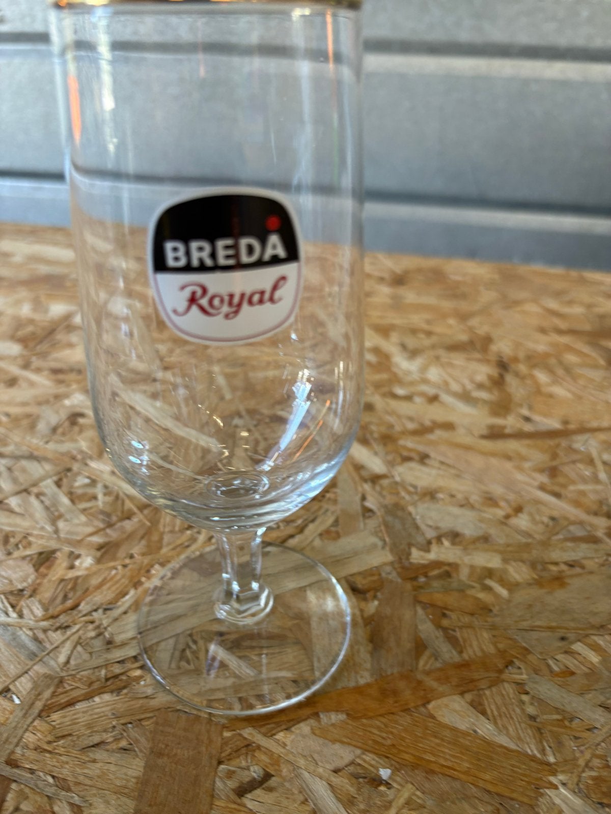 3 Breda Royal bierglazen op voet, Ophalen of Verzenden