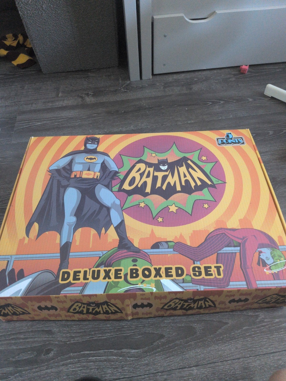 Batman Classic TV Series Deluxe Boxed Set, Kinderen en Baby's, Speelgoed | Actiefiguren, Ophalen of Verzenden, Nieuw