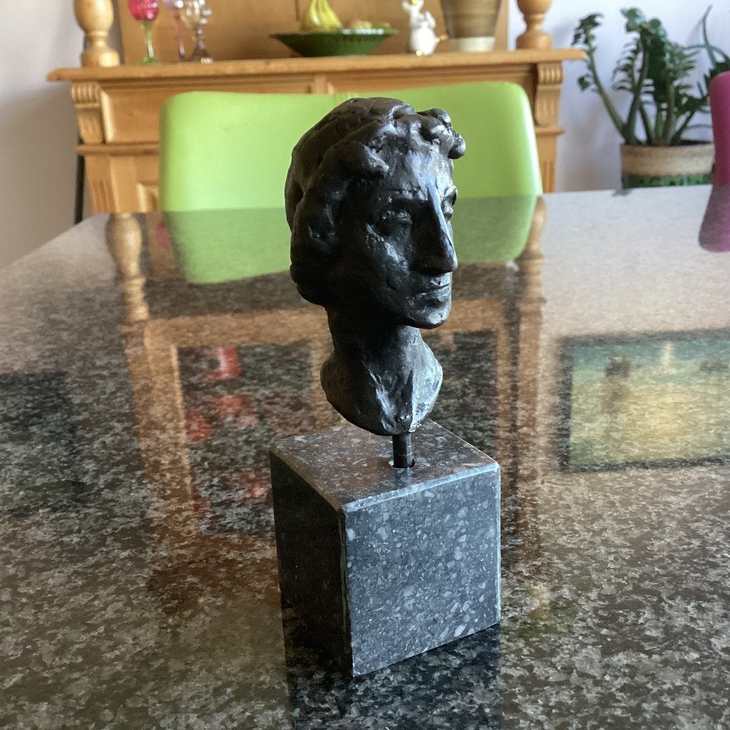 Bronzen beeld, buste, op sokkel, mens, Ophalen, Buste, Brons, Op sokkel