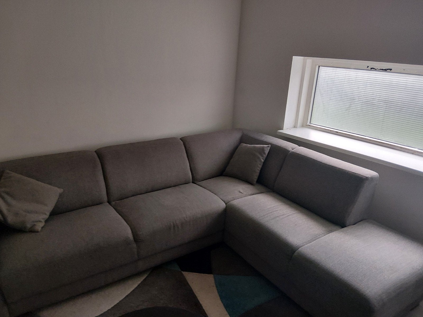 Zo goed als nieuwe hoekbank - €500, Huis en Inrichting, Ophalen, Hoekbank, Zo goed als nieuw, Stof