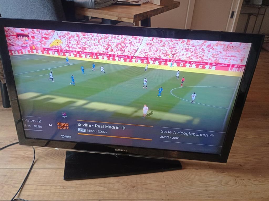 Samsung TV 107 cm - Ideaal voor WK!, Ophalen, Gebruikt, LCD, Samsung