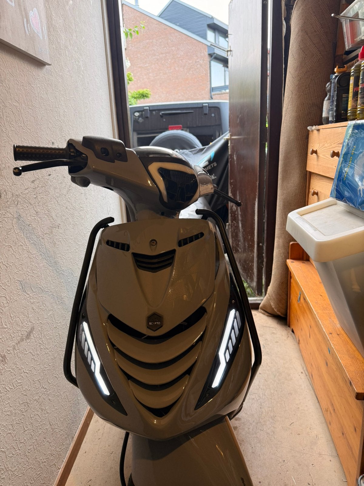 Zip 2017 Carb | 4T | Nardo Grey, Ophalen of Verzenden, Zo goed als nieuw, Benzine, Zip