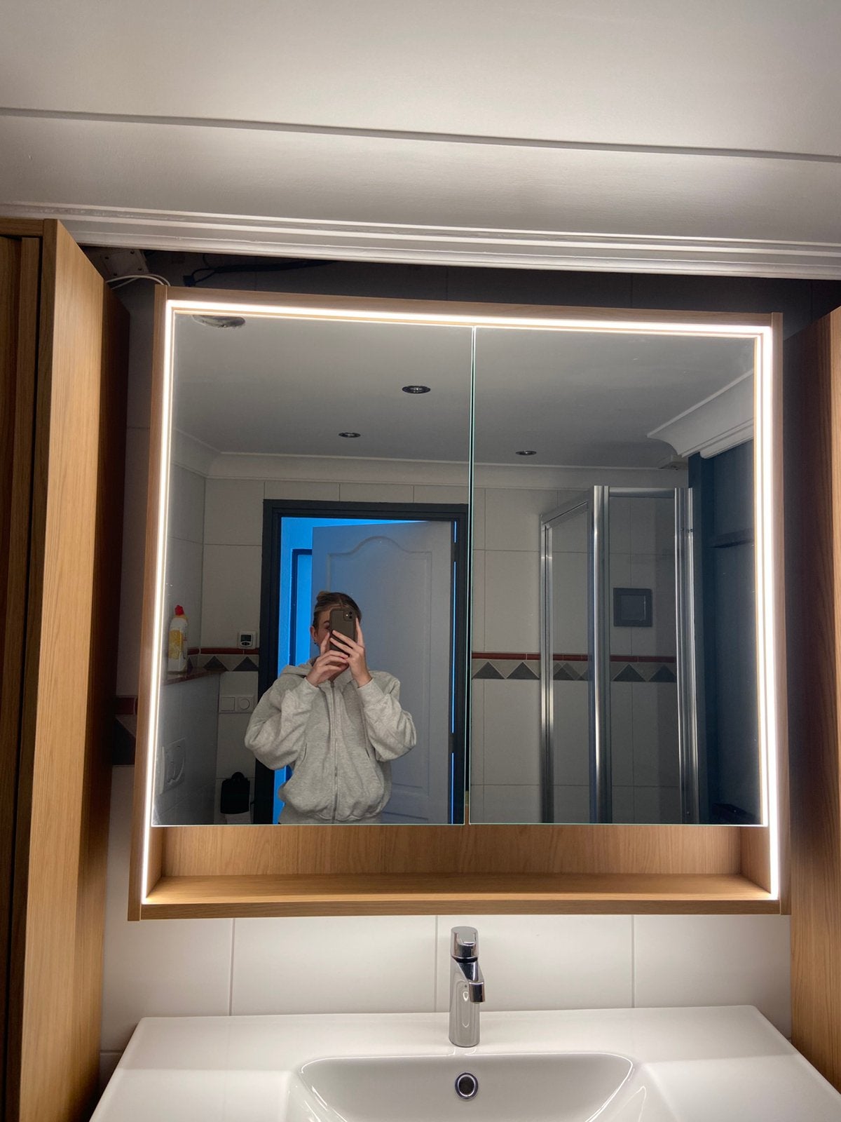 Ikea spiegel met verlichting, Huis en Inrichting, Badkamer | Badkamermeubels, Ophalen, Overige typen, Nieuw, 50 tot 100 cm