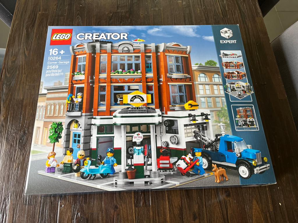 LEGO Creator Expert Corner Garage (10264) *NIEUW*, Lego, Nieuw, Ophalen of Verzenden, Ongeopend/sealed