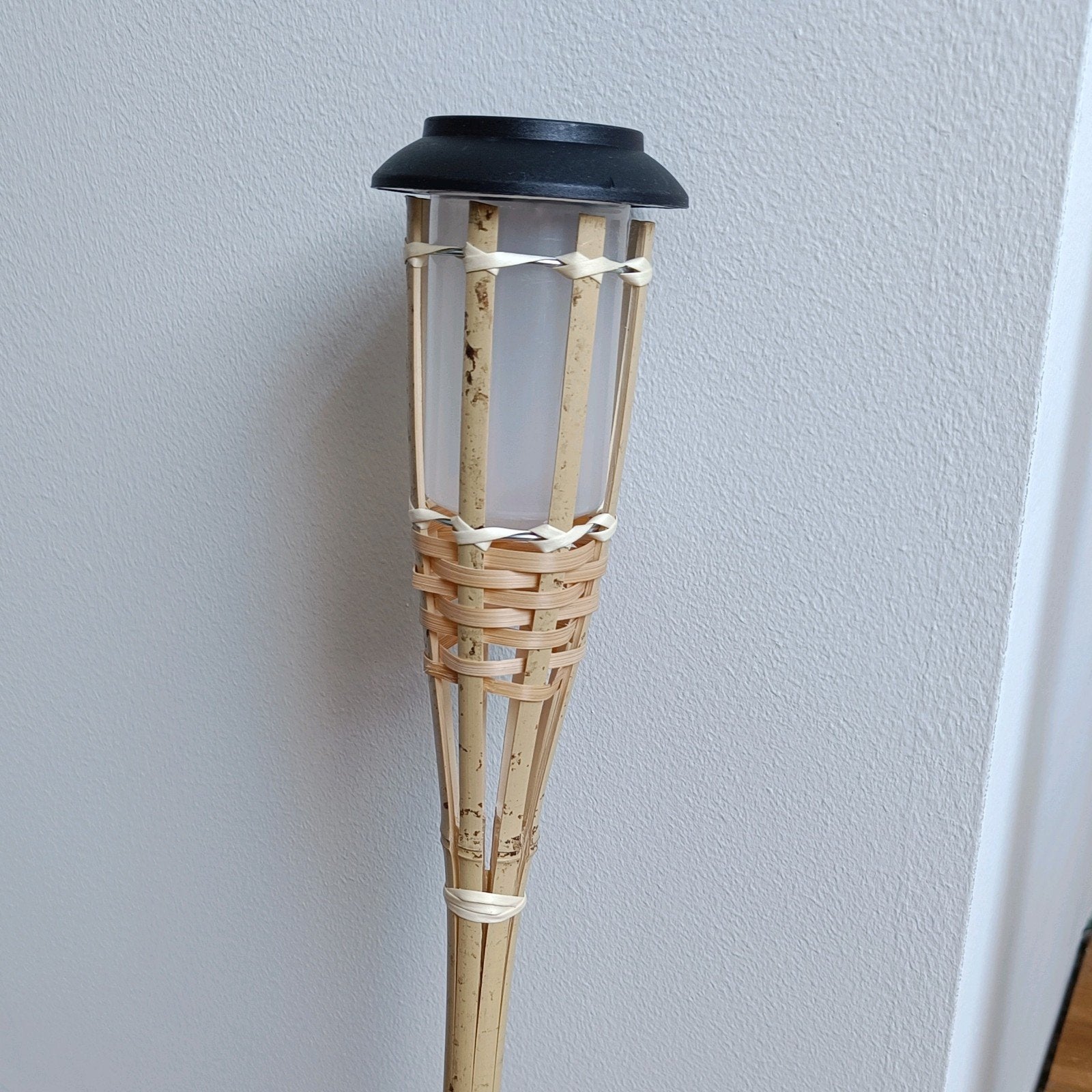 9x Solar Bamboe Tuinfakkels - 60 cm hoog, Ophalen, Overige typen, Zo goed als nieuw, Licht-donker-sensor