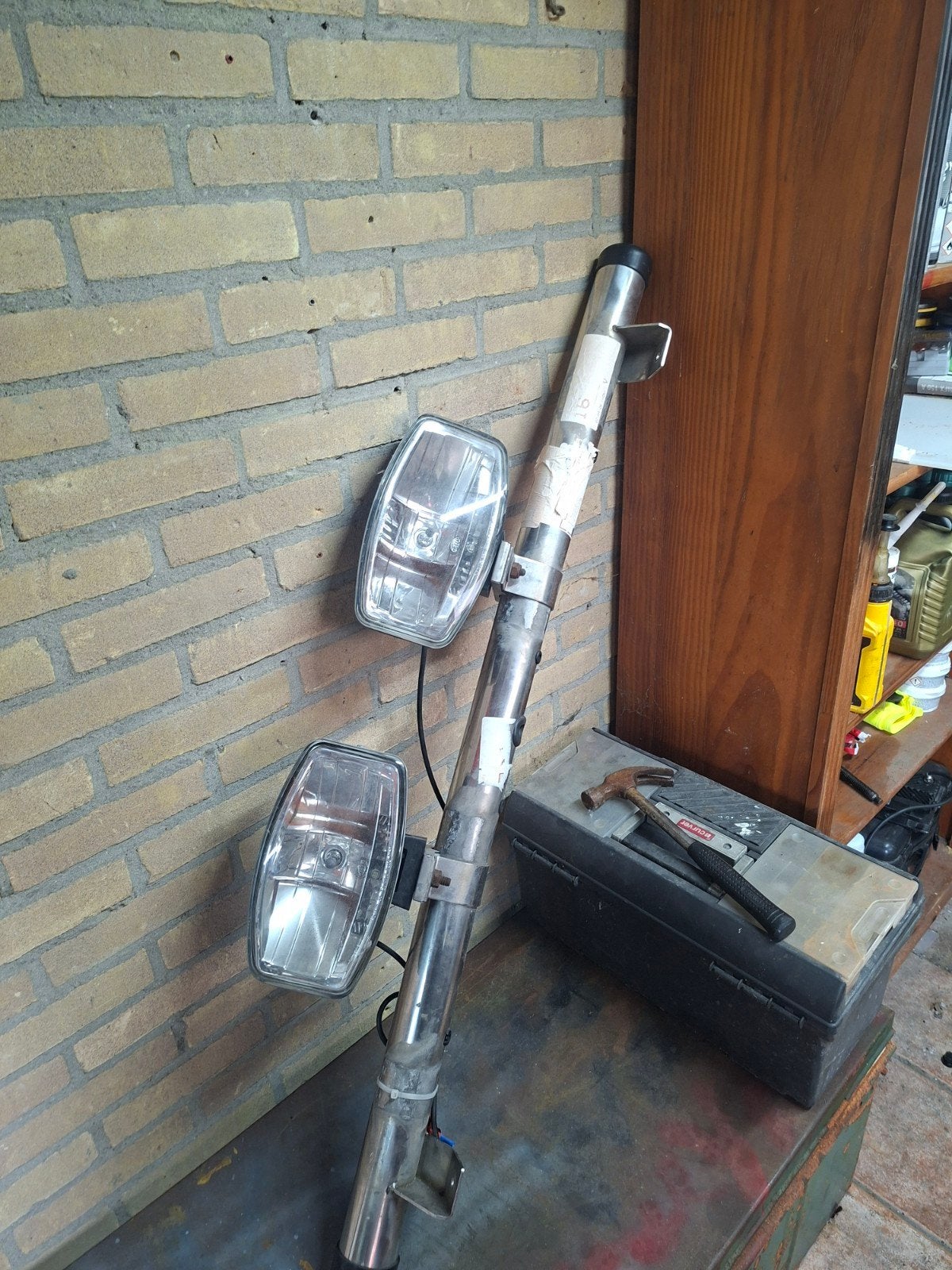 Verstralers met bevestigingsbeugel (werking onbekend), Auto-onderdelen, Verlichting, Universele onderdelen, Gebruikt, Verzenden