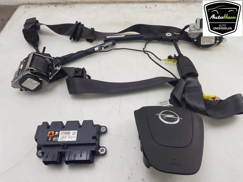 Airbag Set + Dashboard Astra J Sports Tourer (PD8/PE8/PF8), Auto-onderdelen, Gebruikt, Bahnhofsplatz, Rüsselsheim am Main 65423, , Duitsland