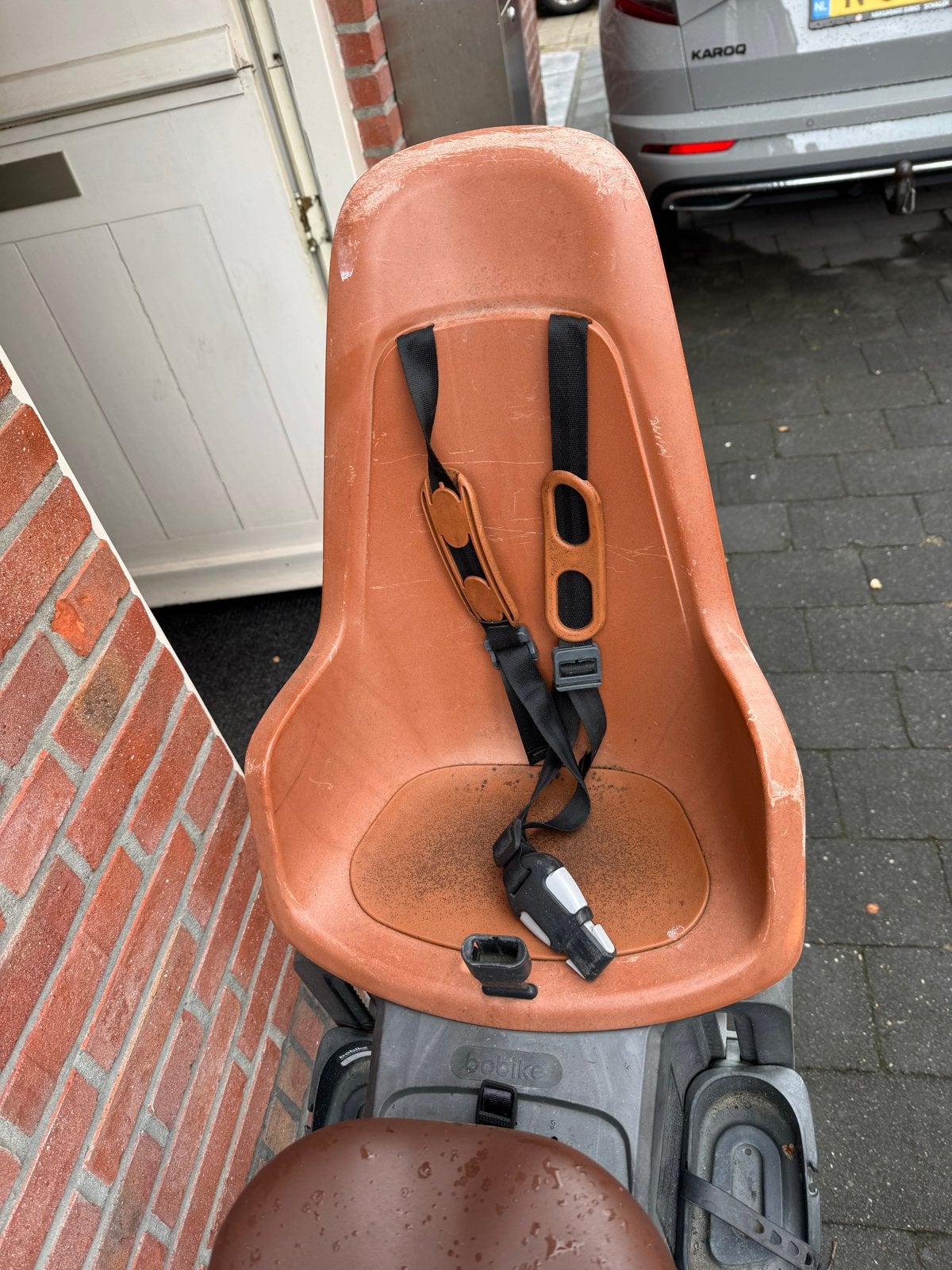 Bobike Fietszitje Achter - bruin, Fietsen en Brommers, Fietsaccessoires | Fietsstoeltjes, Ophalen, Achterzitje, 9 t/m 18 kg, Gebruikt
