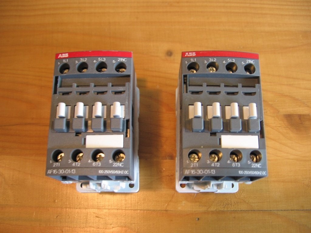 ABB magneetschakelaar AF16-30-10-13 en AF16-30-01-13 relais., Verzenden, Gebruikt