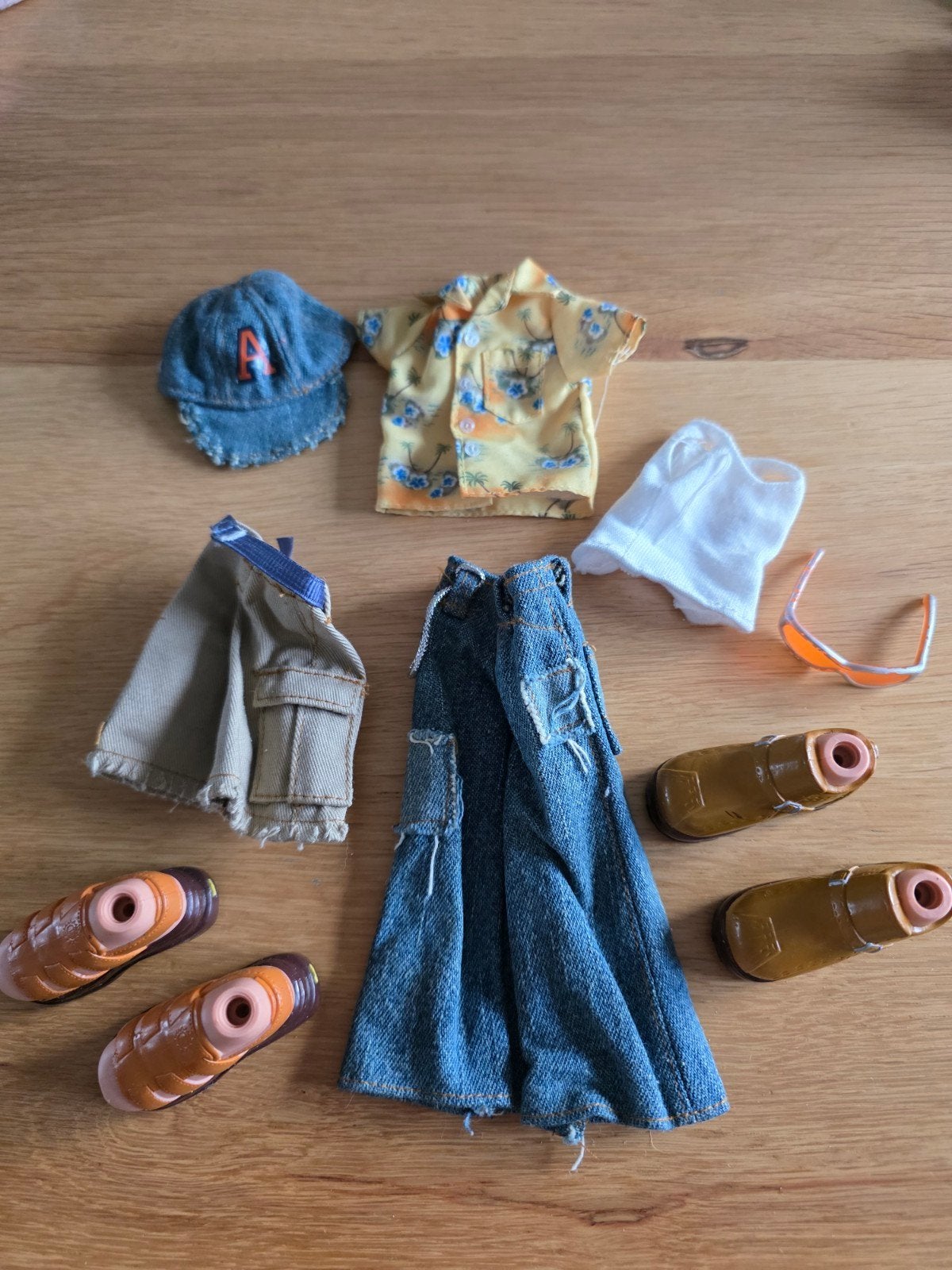 Bratz Boyz Cameron kleding accessoires, Kinderen en Baby's, Speelgoed | Poppen, Ophalen of Verzenden, Gebruikt, Barbie