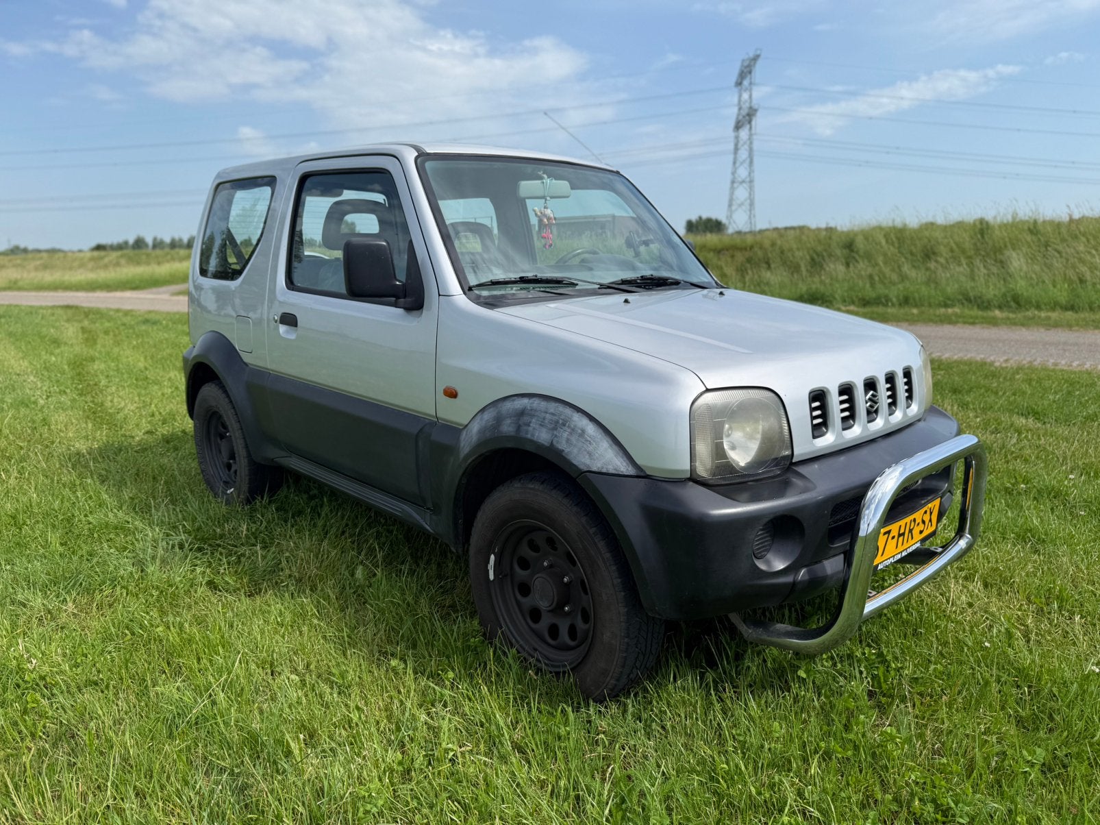 Suzuki Jimny 1.3 2WD 2001 Grijs, 13 km/l, Achterwielaandrijving, 40 €/maand, 4 cilinders