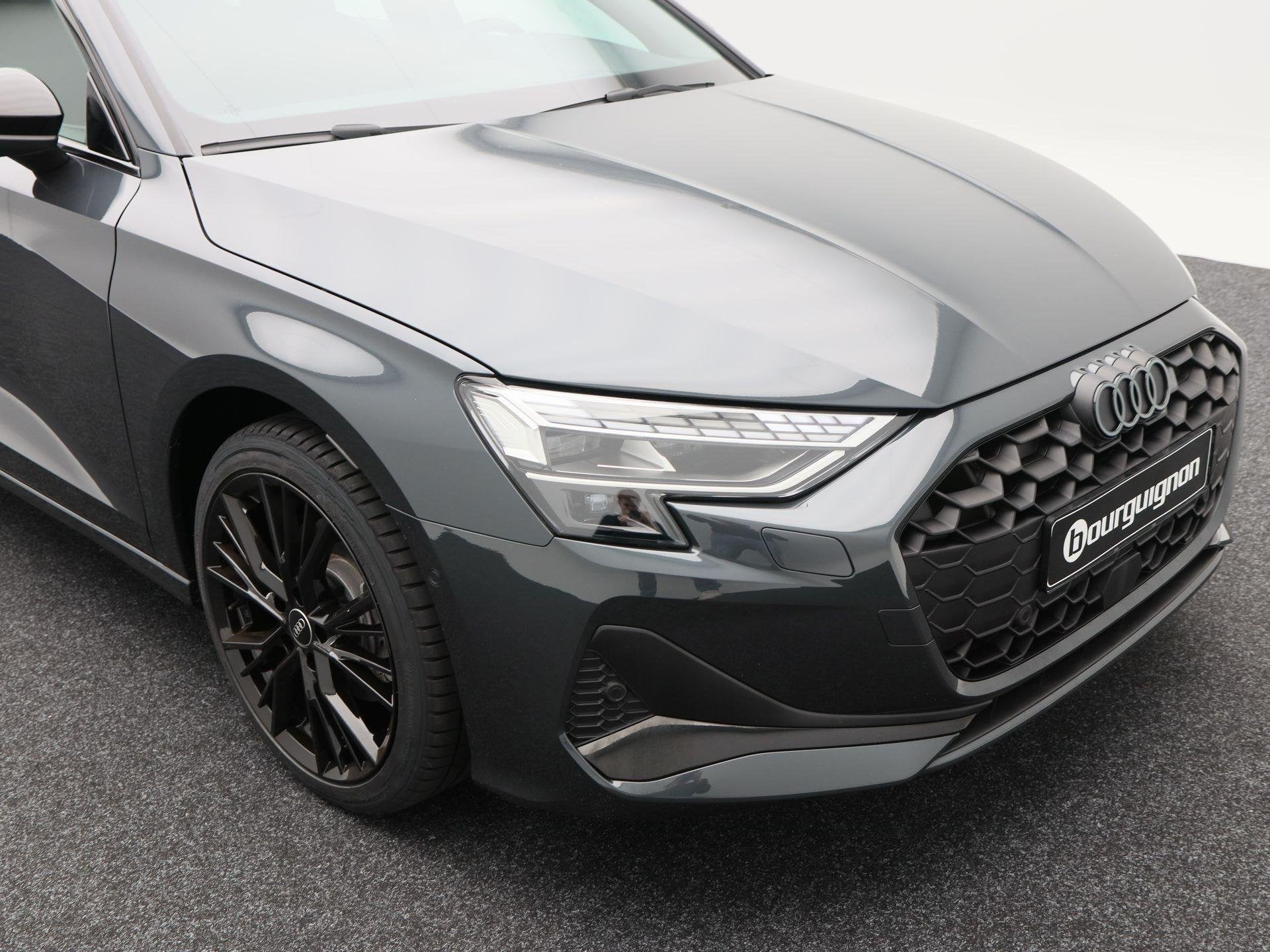 Audi A3 Sportback Advanced edition 40 TFSI e | 204 PK | Zwar, Stof, 1498 cc, 4 cilinders, 150 pk