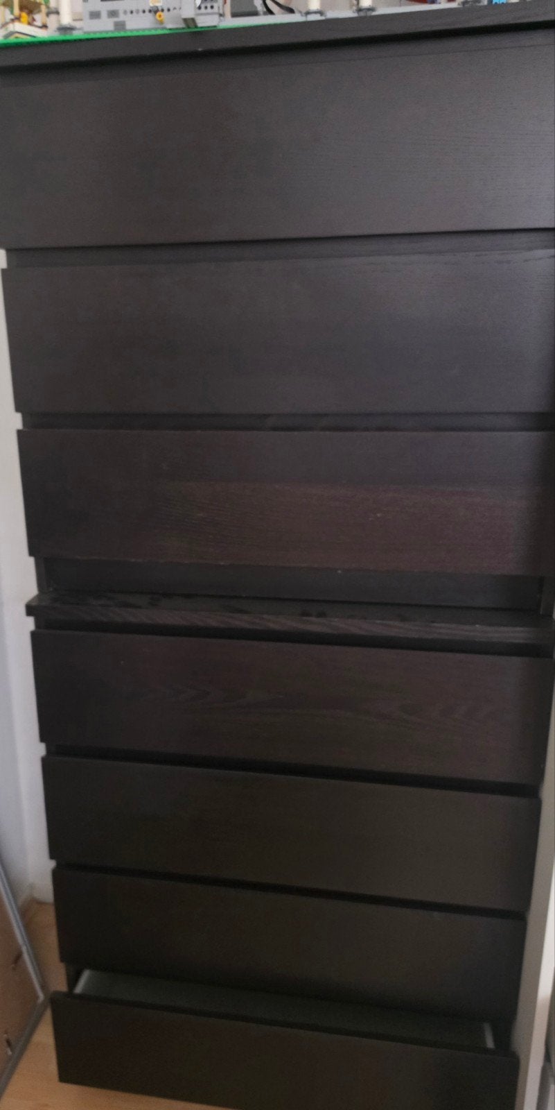 Twee IKEA Malm ladekasten - 3 en 4 lades, Huis en Inrichting, Kasten | Ladekasten, Gebruikt, 3 of 4 laden, Minder dan 100 cm, 25 tot 50 cm